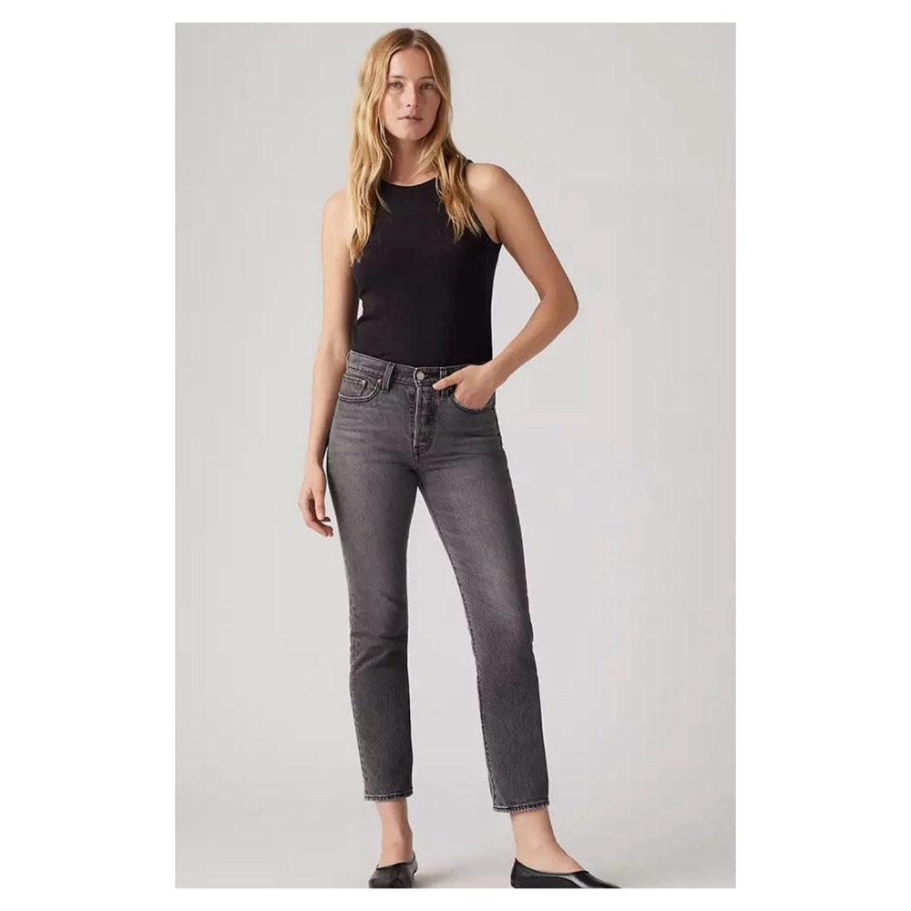Levi’s Wedgie Straight Fit Jeans NWOT